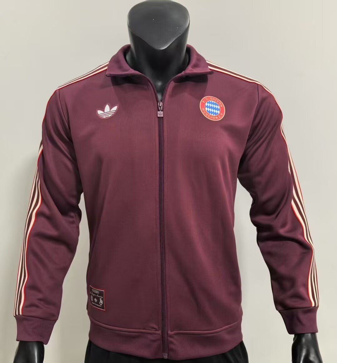 AAA Quality Bayern Munich 25/26 Retro Model Jacket - Dark Red